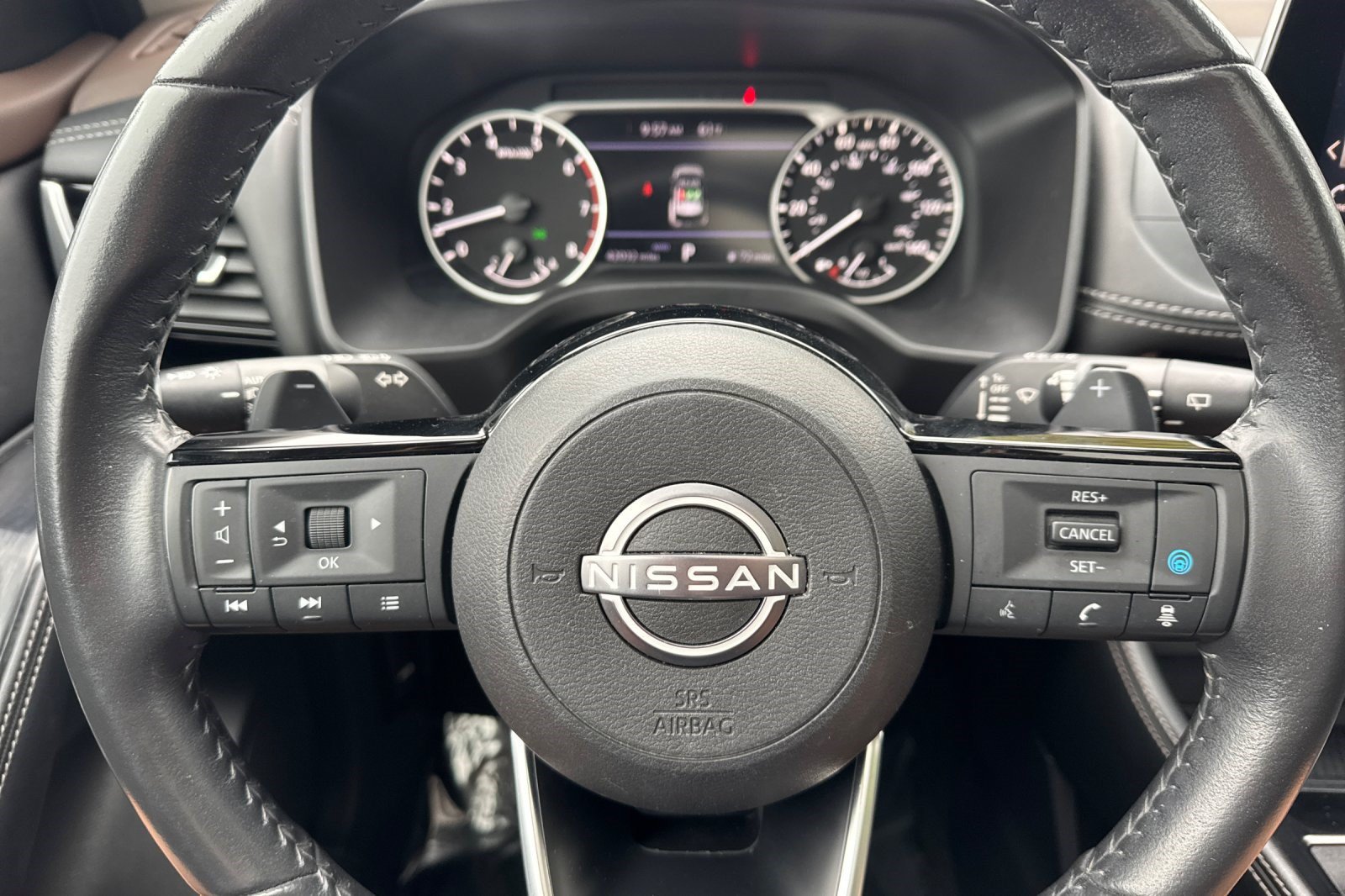 Used 2023 Nissan Rogue SL AWD/4WD image 11