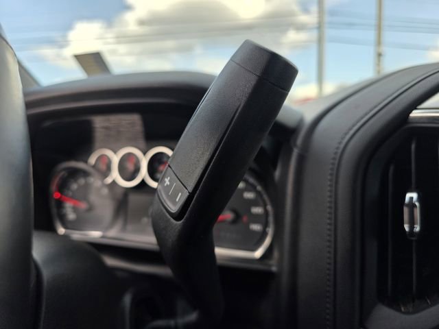 Used 2020 Chevrolet Silverado 1500 LT w/ Convenience Package image 28