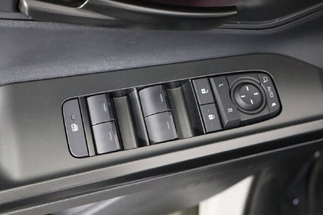 Used 2026 Toyota C-HR AWD/4WD image 23