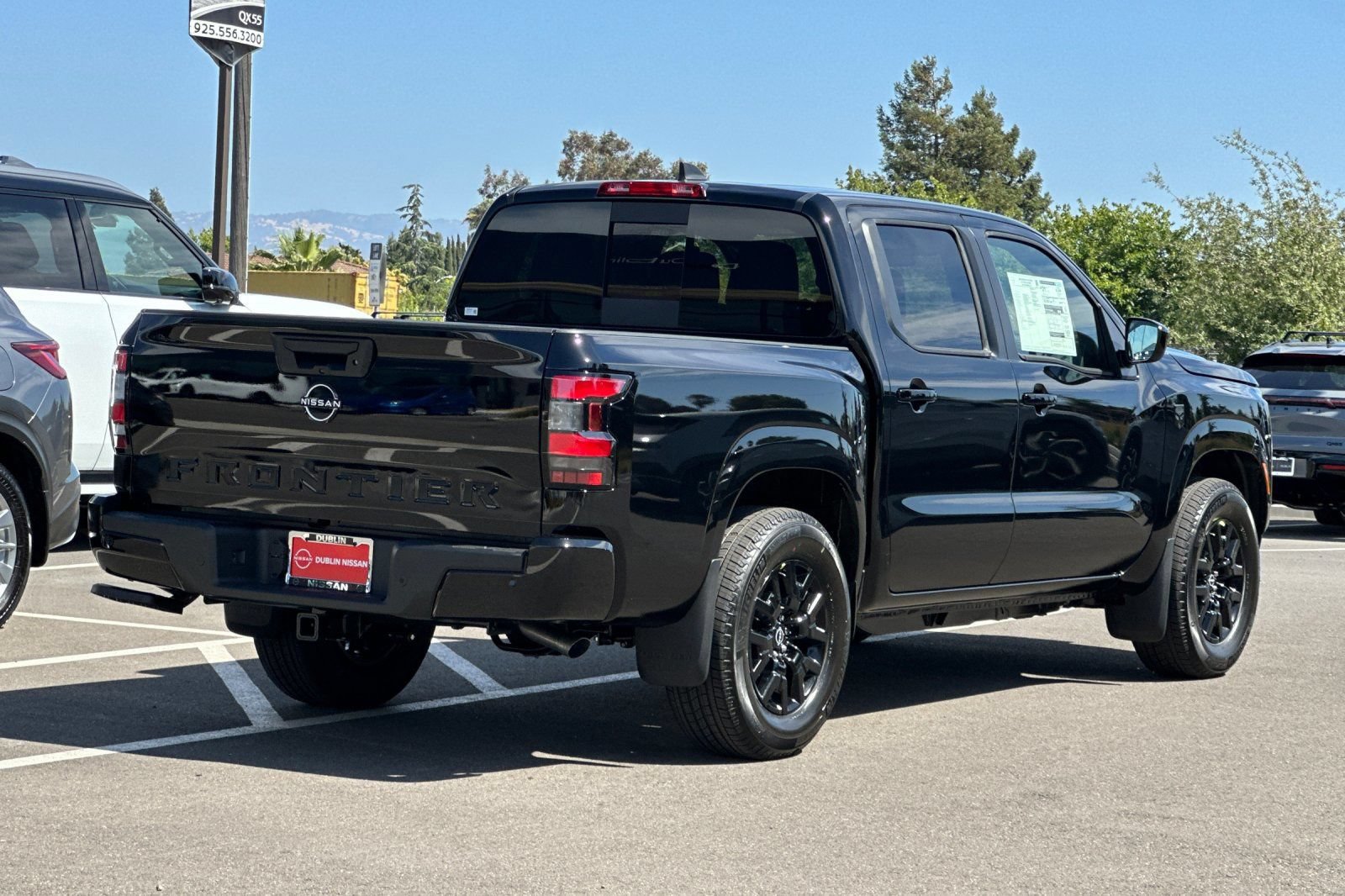 New 2026 Nissan Frontier SV w/ Tow Package RWD image 4