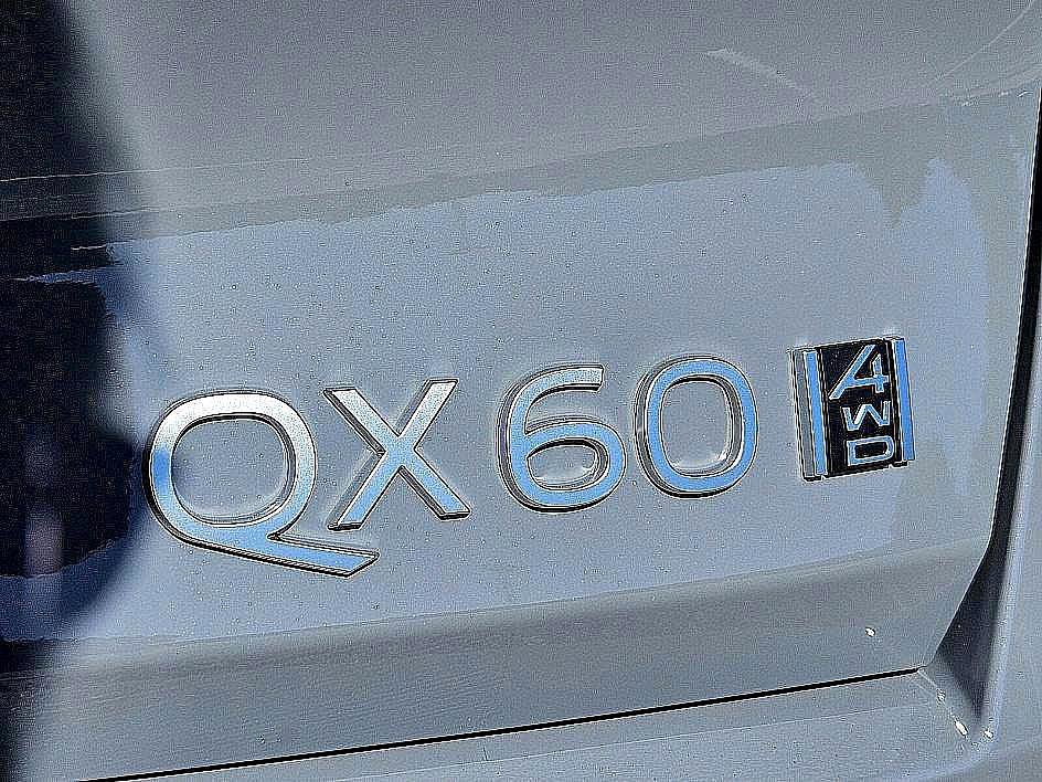 New 2026 INFINITI QX60 Luxe w/ Family Package image 13