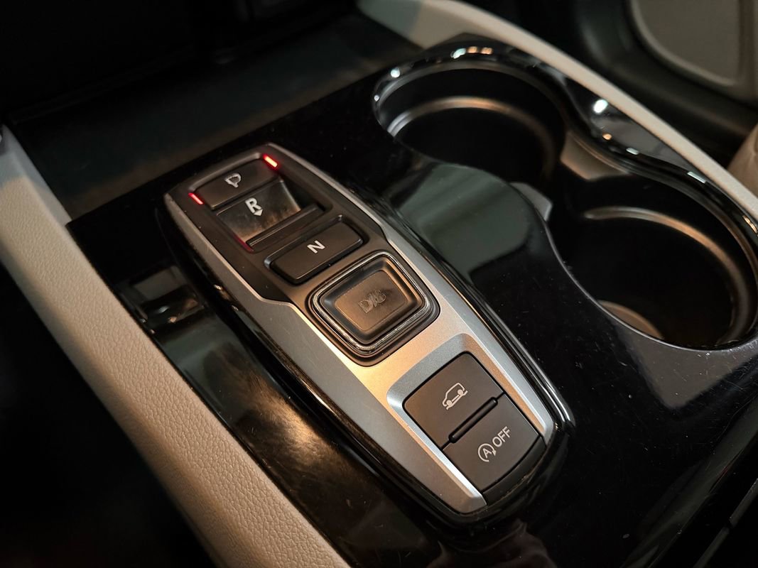 Used 2016 Honda Pilot Touring image 9