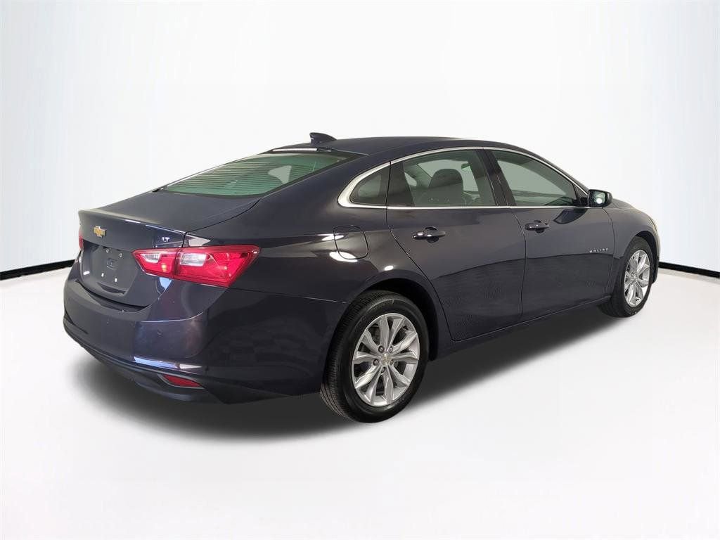 Used 2025 Chevrolet Malibu LT image 5