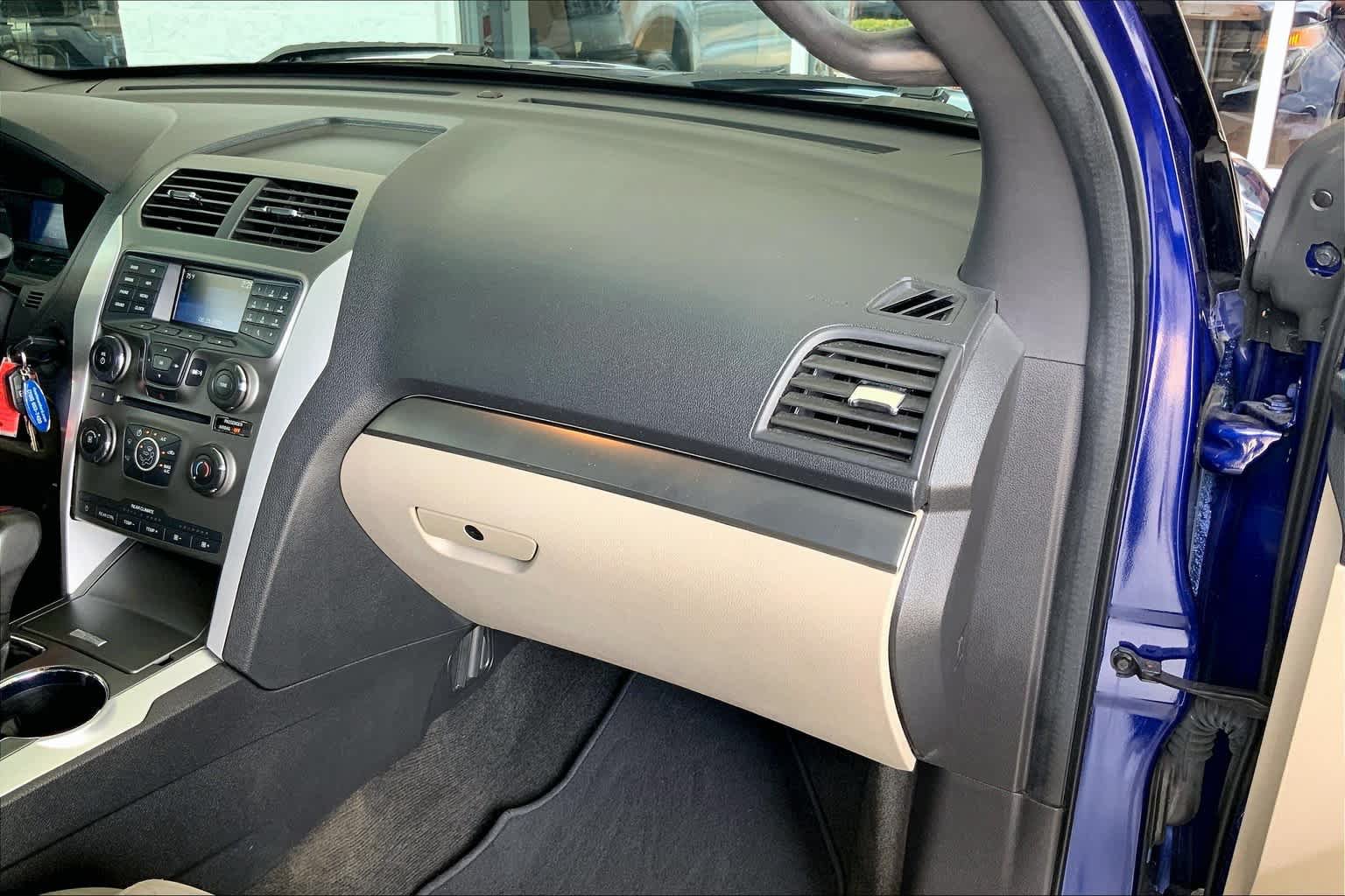 Used 2015 Ford Explorer FWD image 19