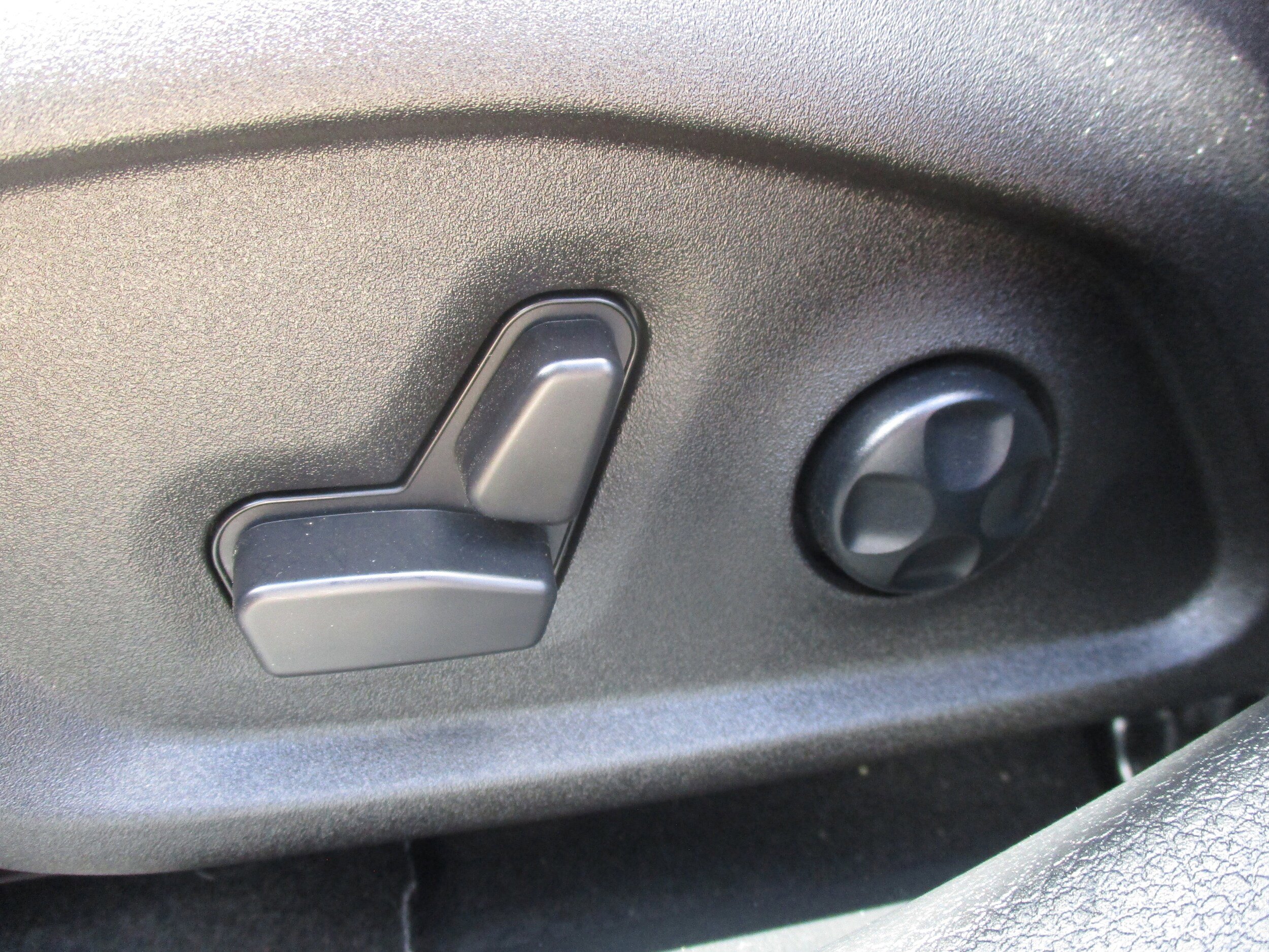 Used 2025 Dodge Hornet R/T w/ R/T Plus Package AWD/4WD image 39