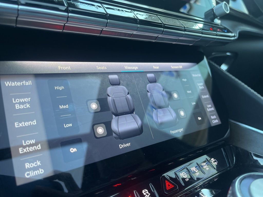 Used 2022 Jeep Grand Wagoneer Series II w/ Convenience Group III image 26