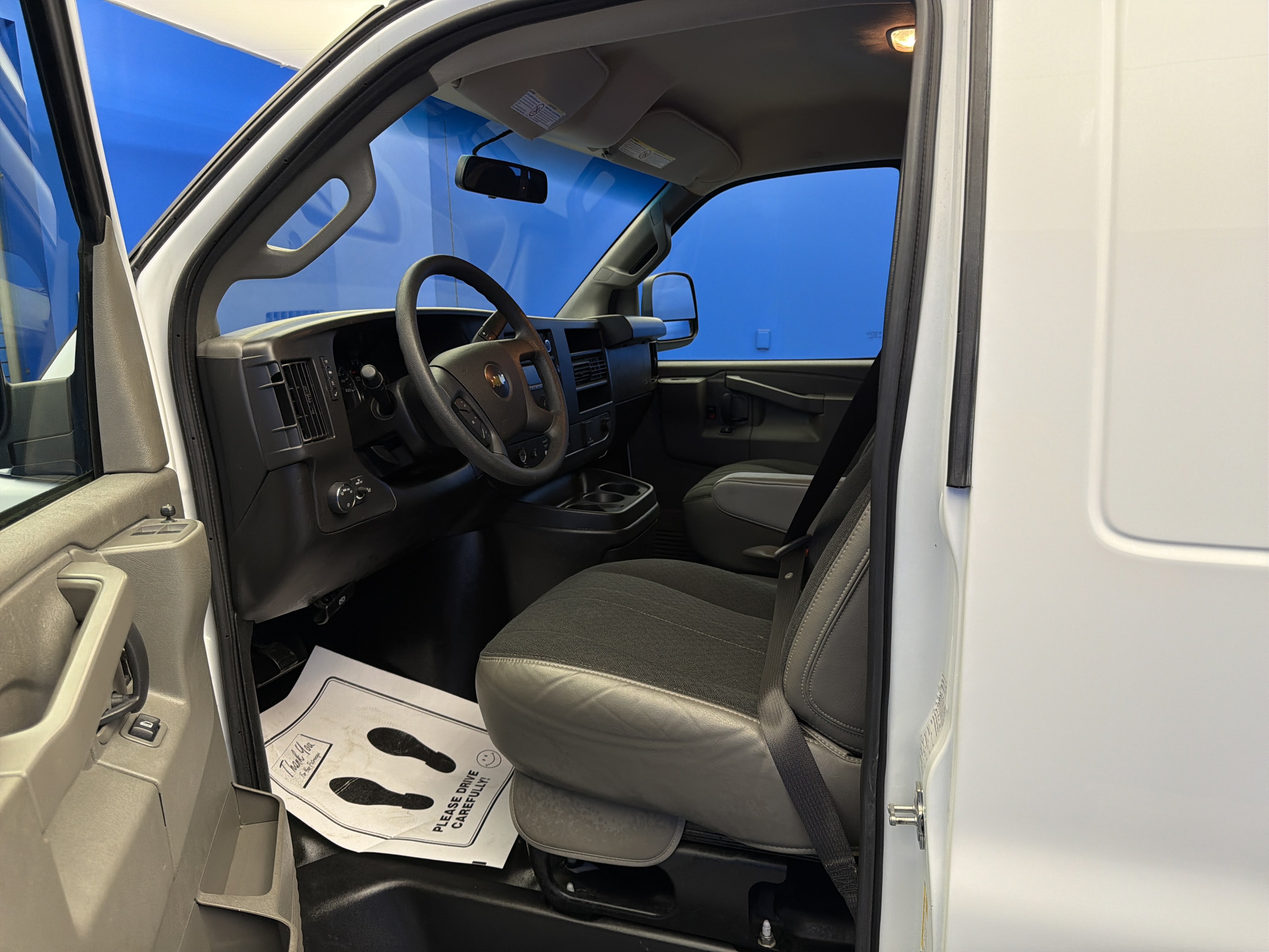 Used 2024 Chevrolet Express 2500 w/ Driver Convenience Package RWD image 12