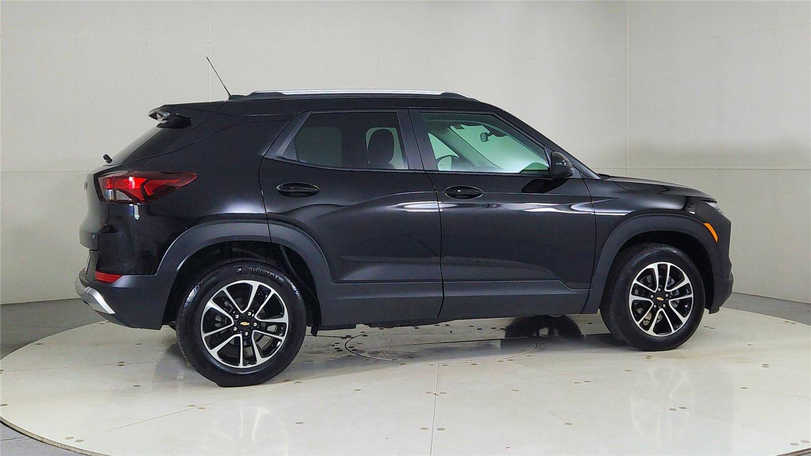 Used 2024 Chevrolet TrailBlazer LT image 7