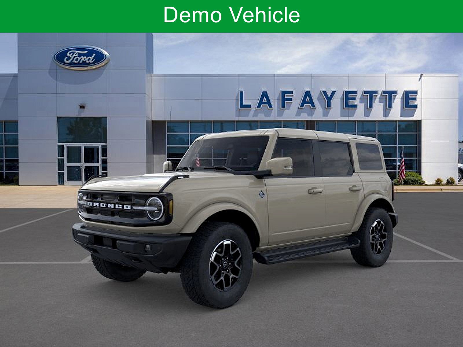 New 2025 Ford Bronco Outer Banks AWD/4WD image 1