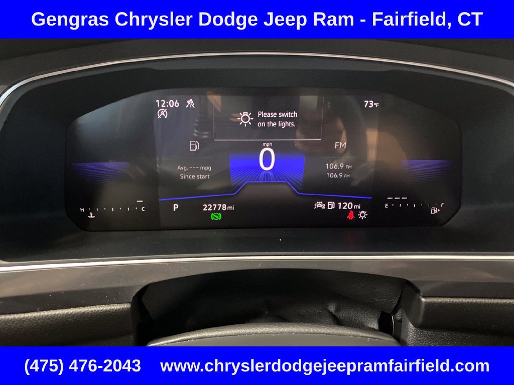 Used 2023 Volkswagen Tiguan SE AWD/4WD image 21