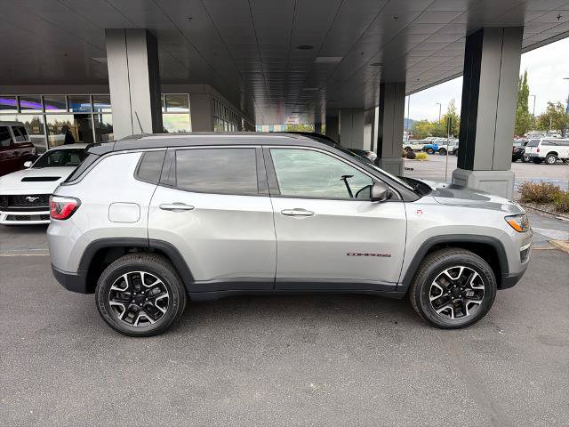 Used 2020 Jeep Compass Trailhawk AWD/4WD image 7