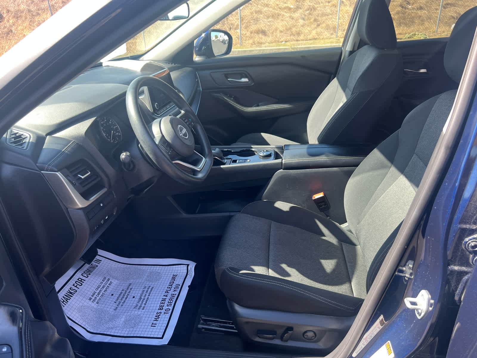 Used 2024 Nissan Rogue SV AWD/4WD image 12