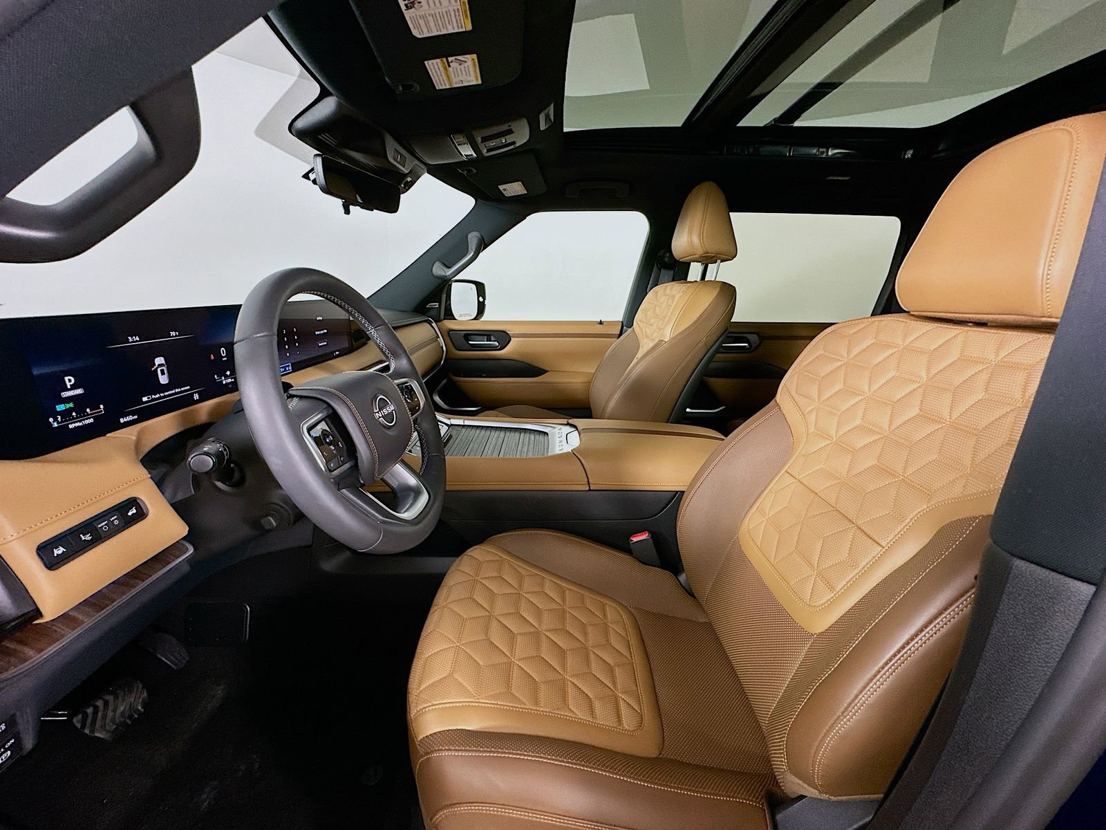 Used 2025 Nissan Armada Platinum Reserve AWD/4WD image 34