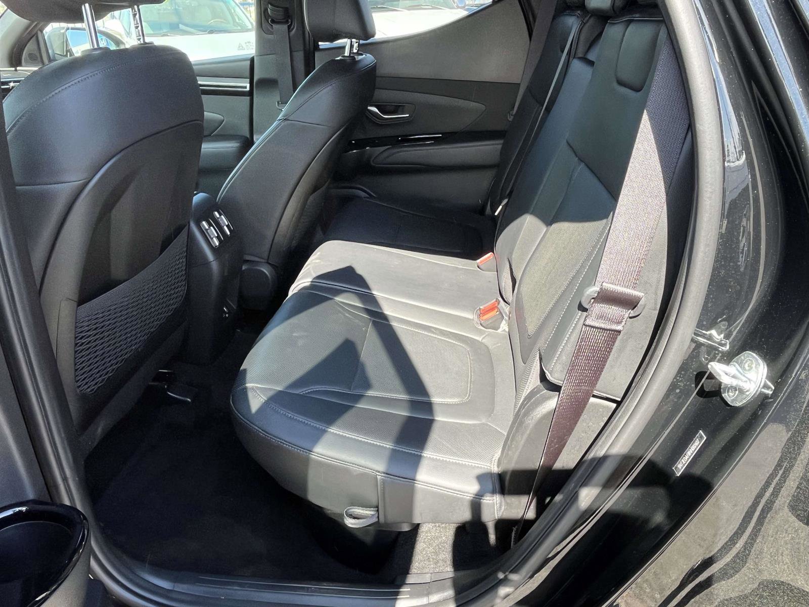 Used 2022 Hyundai Santa Cruz Limited image 7