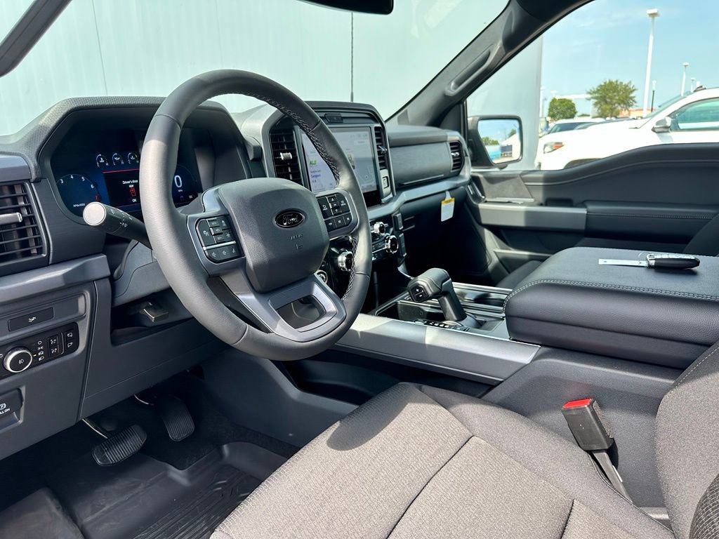 New 2026 Ford F150 XLT w/ Equipment Group 302A MID AWD/4WD image 15