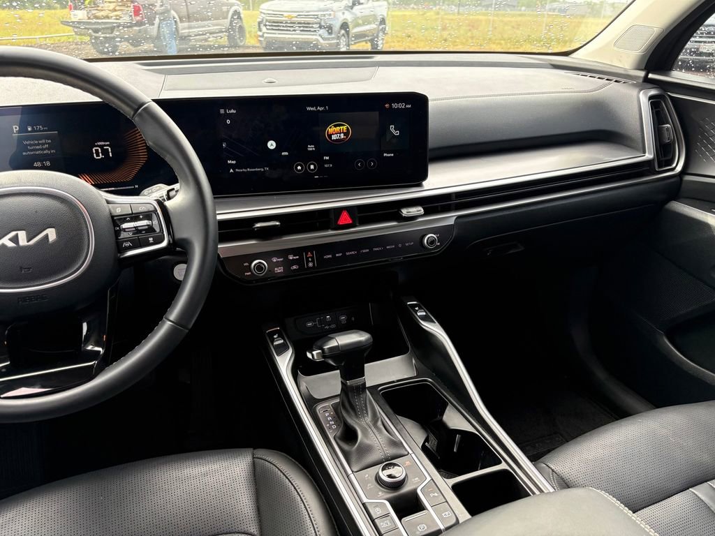 Certified 2024 Kia Sorento S image 21