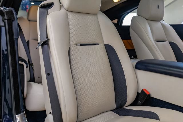 Used 2017 Rolls-Royce Wraith RWD image 54