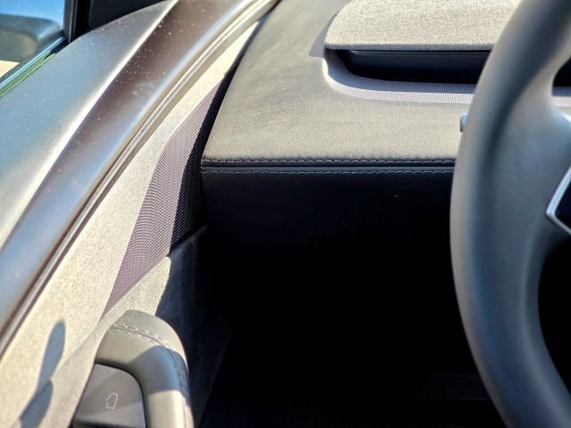 Used 2026 Tesla Model Y AWD image 16