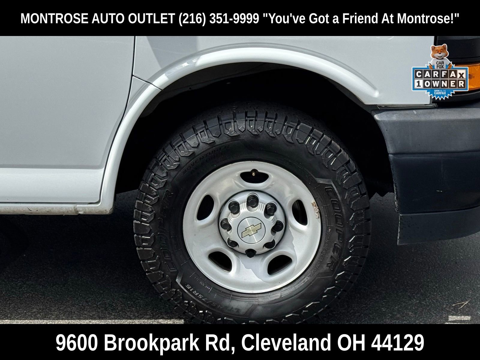 Used 2020 Chevrolet Express 3500 w/ Driver Convenience Package RWD image 41