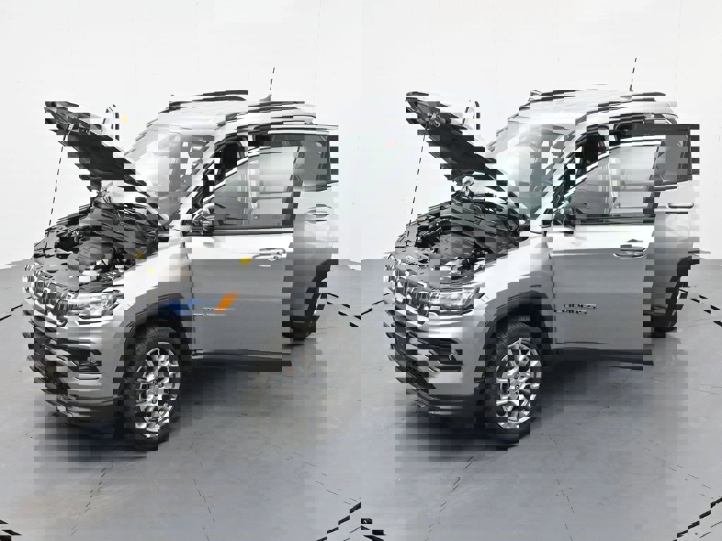 Used 2022 Jeep Compass Latitude image 33