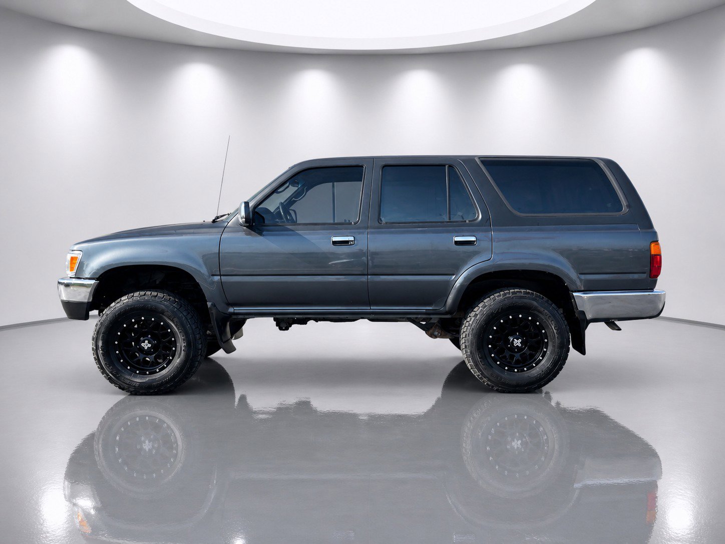 Used 1992 Toyota 4Runner SR5 AWD/4WD image 2
