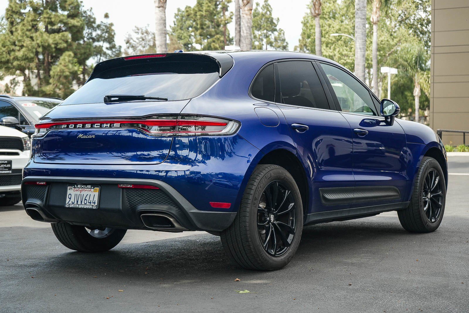 Used 2023 Porsche Macan AWD/4WD image 6