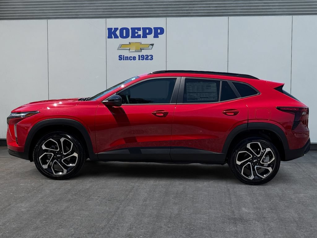New 2026 Chevrolet Trax RS FWD image 2