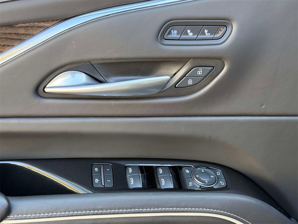 Used 2024 Cadillac Escalade ESV Sport Platinum w/ LPO, ONYX Package image 22