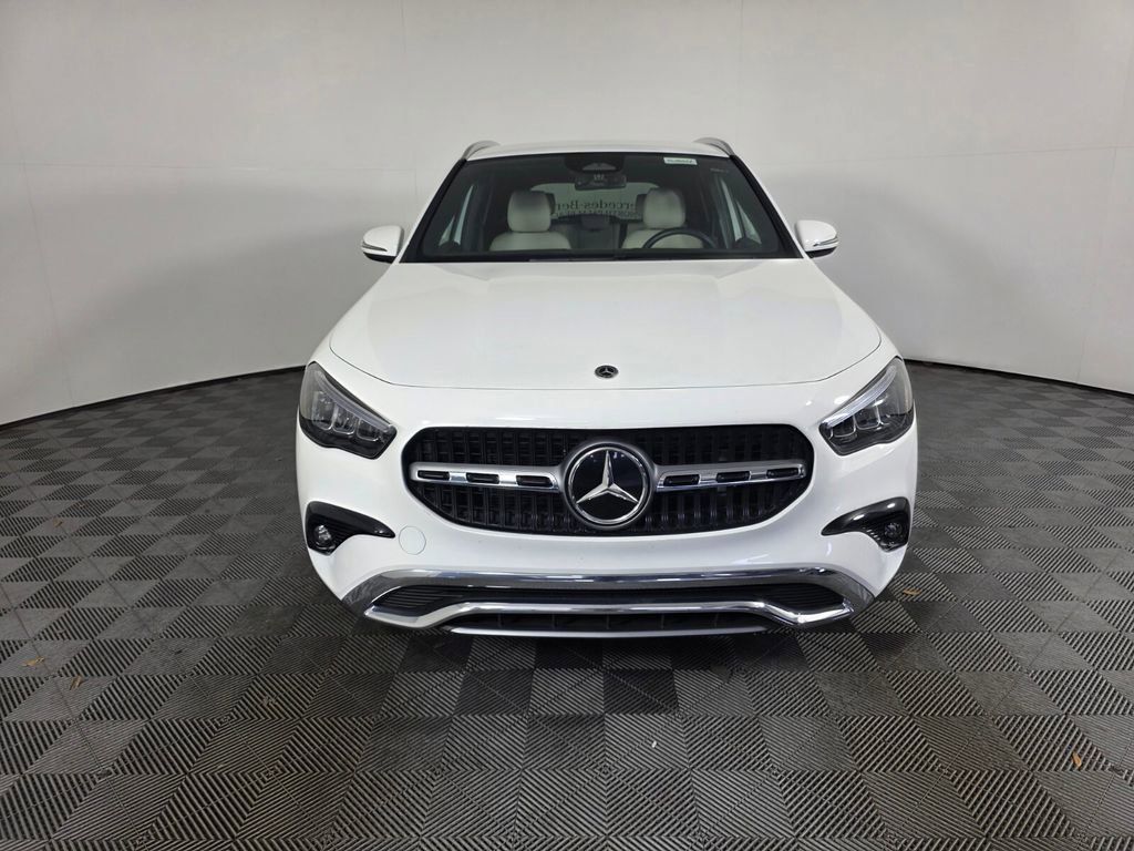 Certified 2025 Mercedes-Benz GLA 250 4MATIC image 2