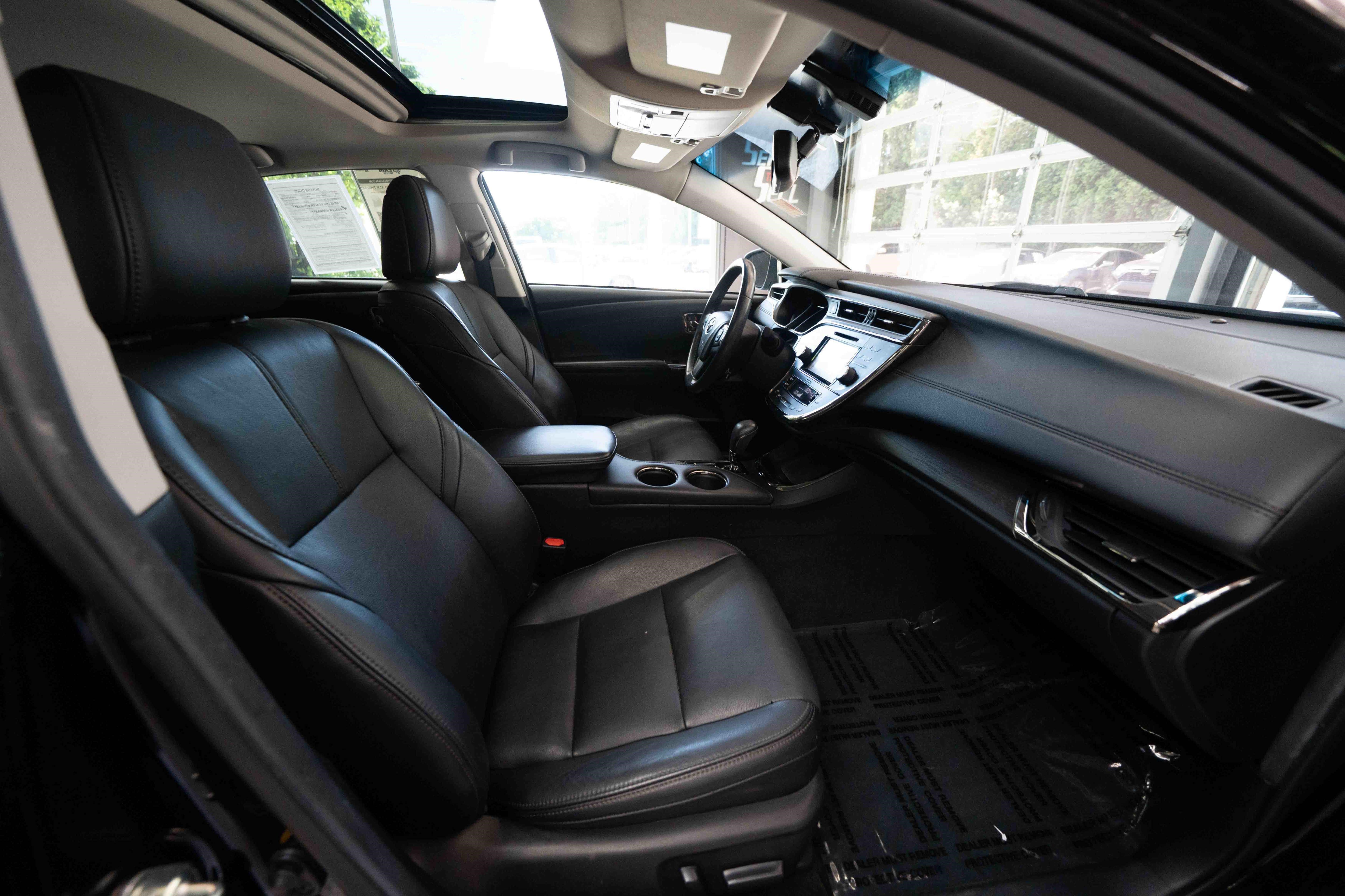 Used 2016 Toyota Avalon XLE Premium w/ Protection Package FWD image 26