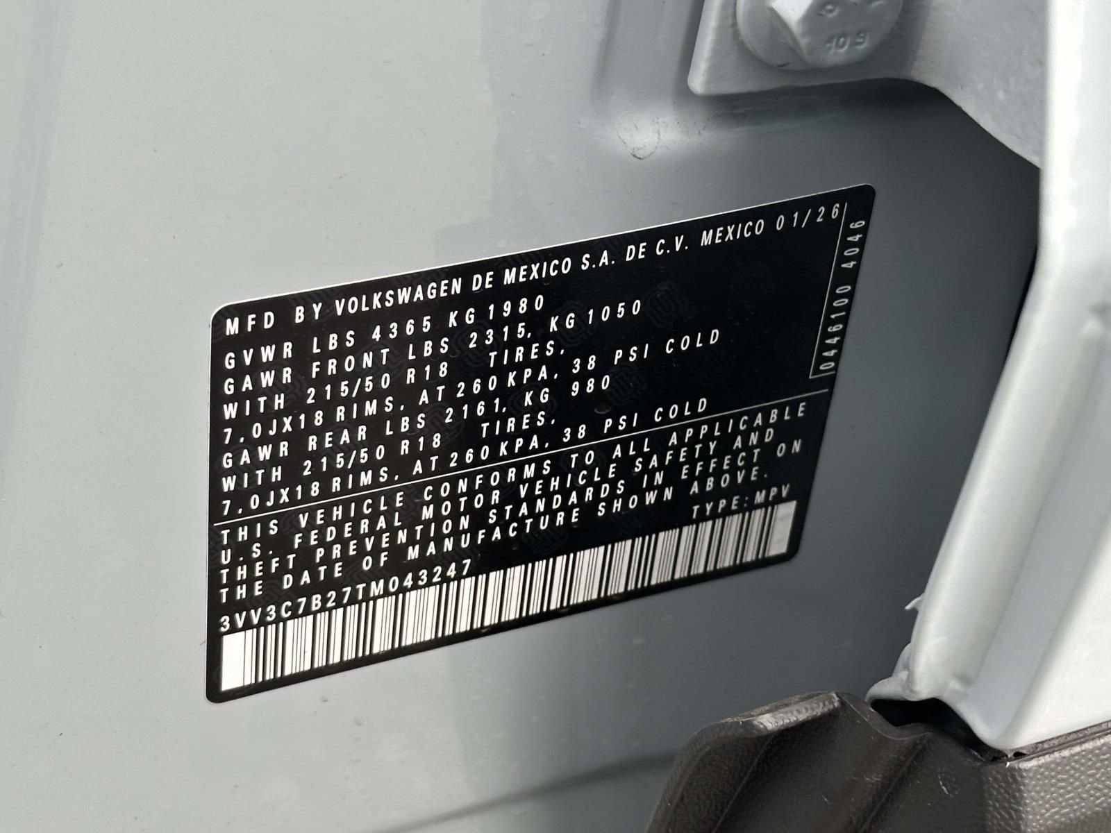 New 2026 Volkswagen Taos SE image 16