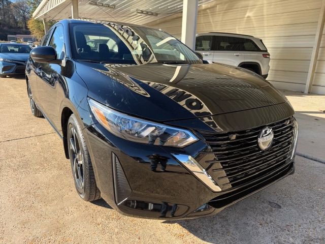 Used 2025 Nissan Sentra SV image 3