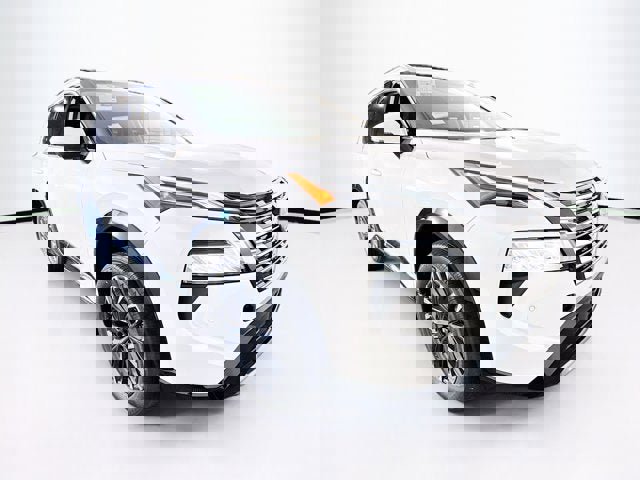 New 2026 Nissan Rogue Platinum image 3