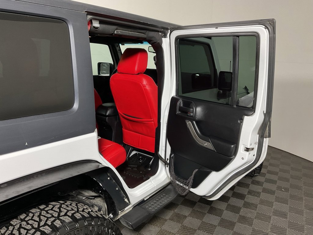 Used 2015 Jeep Wrangler Unlimited Sport w/ Quick Order Package 24S AWD/4WD image 29