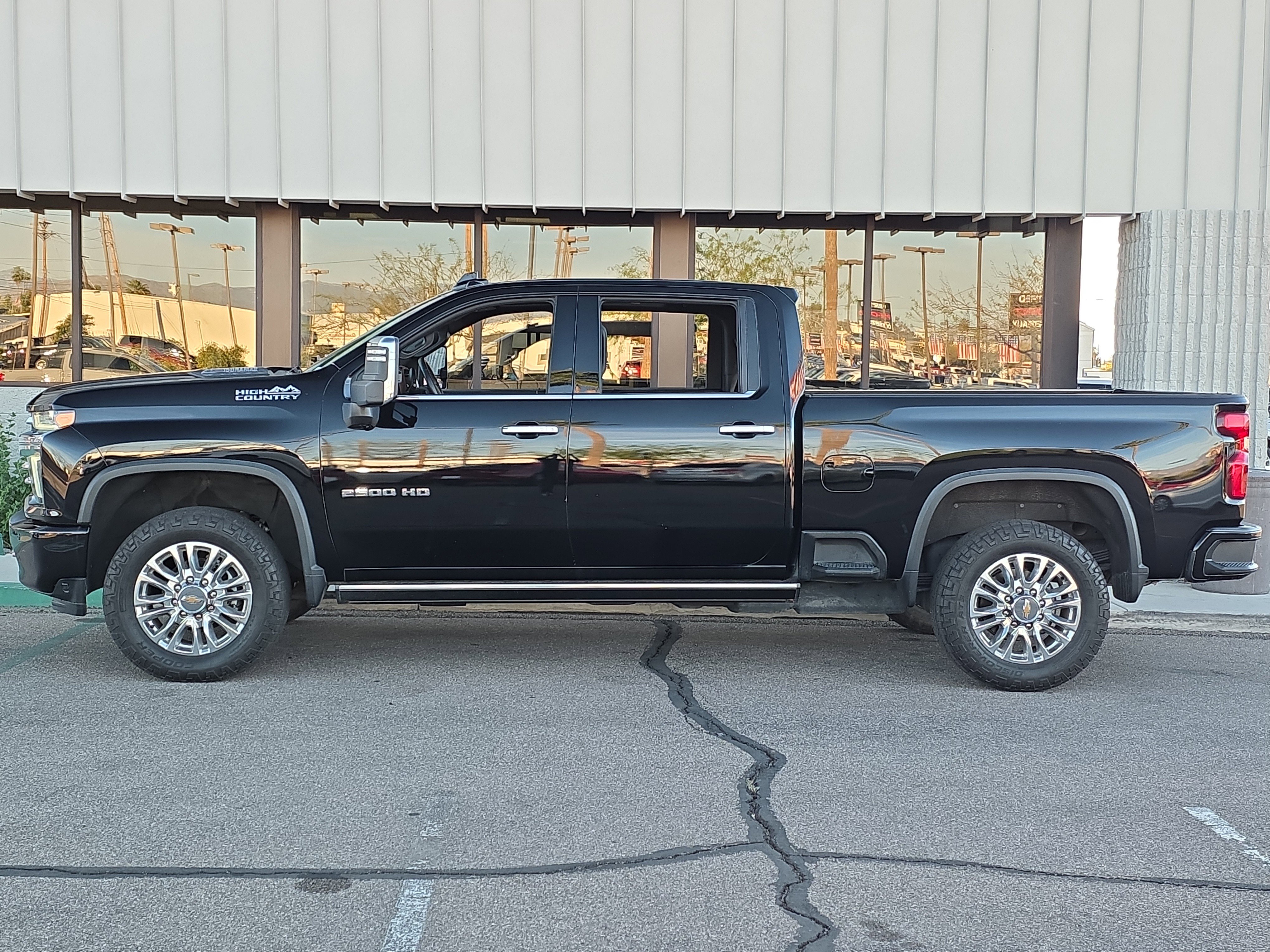Used 2021 Chevrolet Silverado 2500 High Country w/ Z71 Off-Road Package image 6