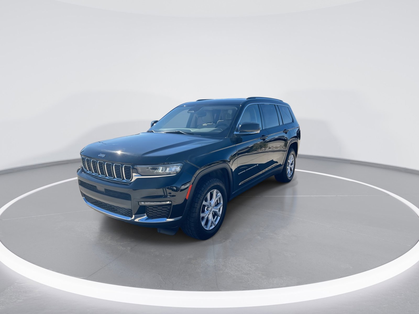 Used 2021 Jeep Grand Cherokee L Limited image 4