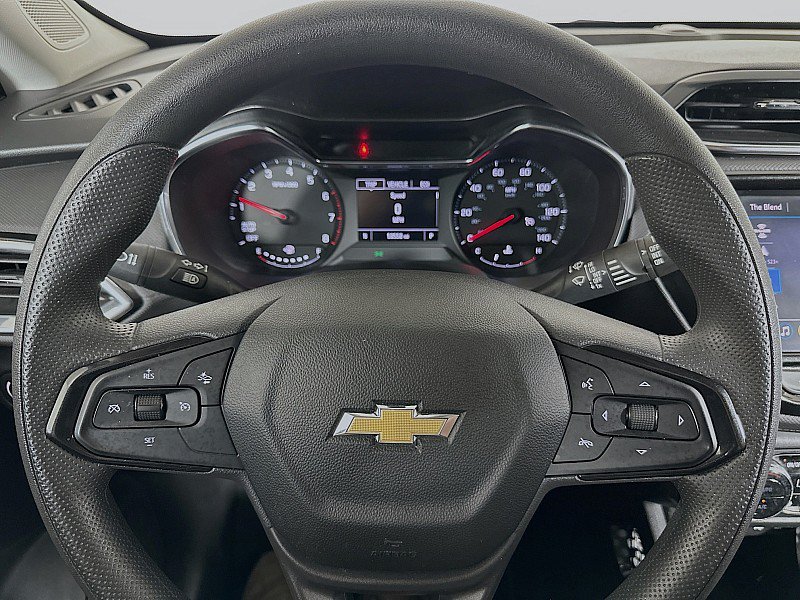 Used 2022 Chevrolet TrailBlazer LT w/ Convenience Package FWD image 12