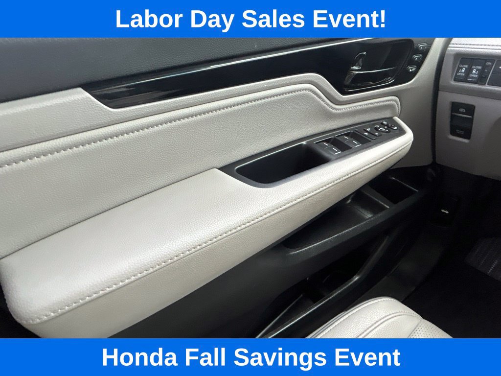 Used 2022 Honda Odyssey Elite image 19