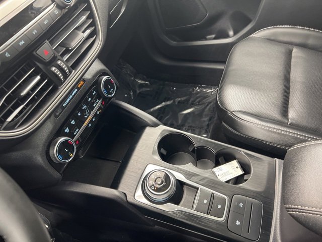 Used 2022 Ford Escape SEL image 19