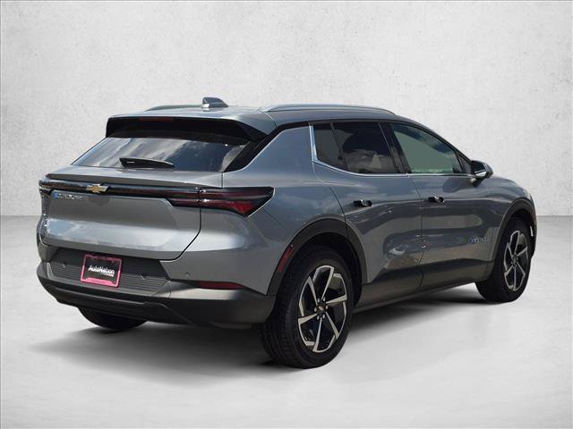 New 2026 Chevrolet Equinox EV LT AWD/4WD image 2