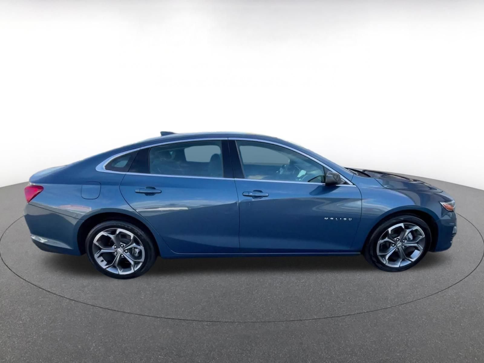 Used 2024 Chevrolet Malibu LT FWD image 16