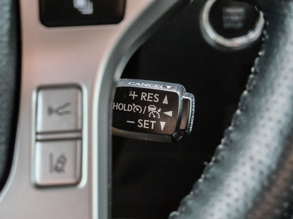 Used 2024 Toyota 4Runner Limited AWD/4WD image 61