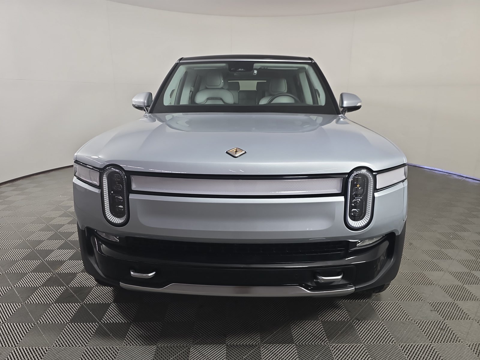 Used 2023 Rivian R1S Adventure Quad AWD/4WD image 8