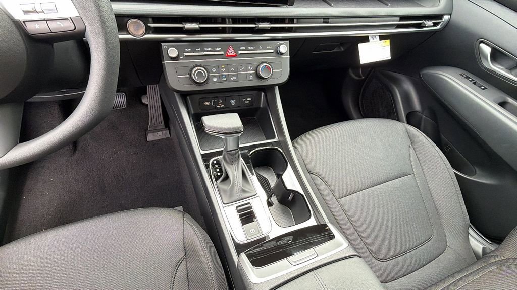 New 2026 Hyundai Tucson SE image 28