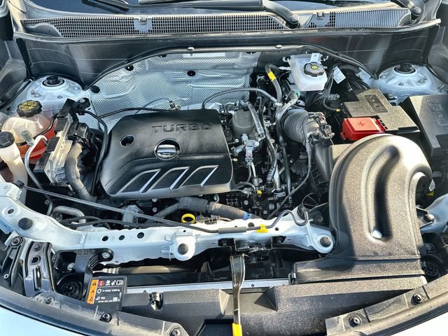 Used 2024 Buick Encore GX Sport Touring w/ Comfort Package image 18