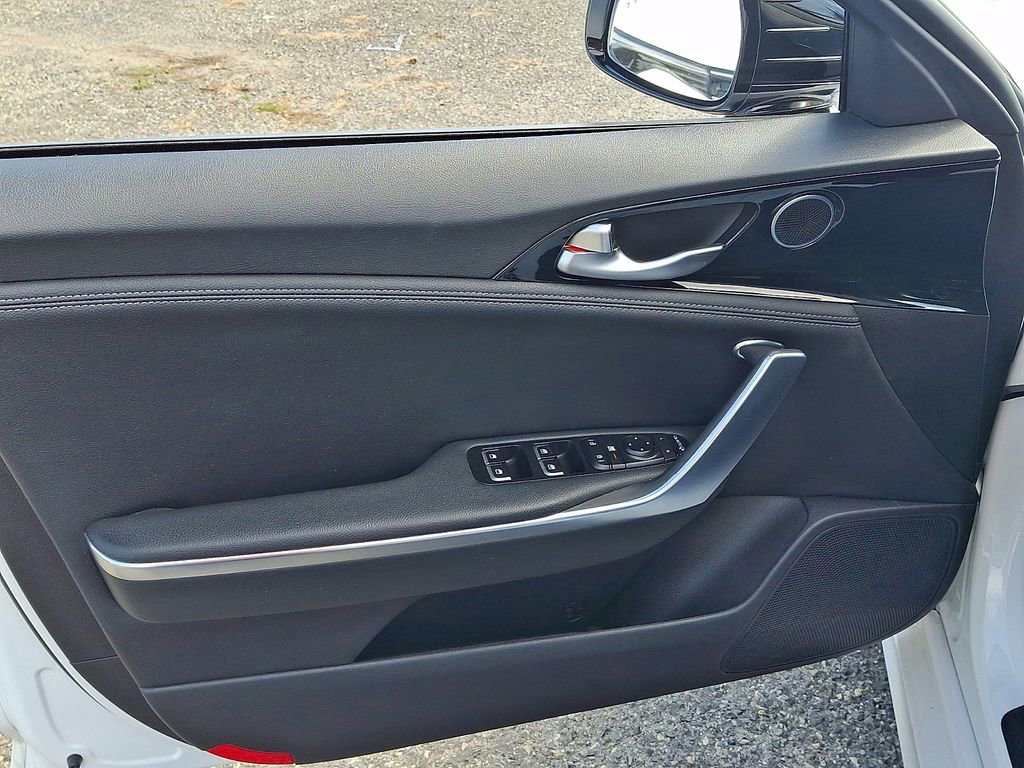 Certified 2023 Kia Stinger GT-Line image 12