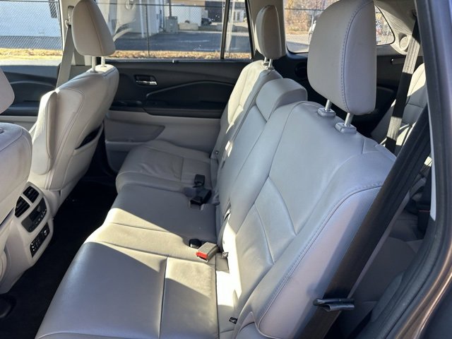 Used 2017 Honda Pilot Touring image 15