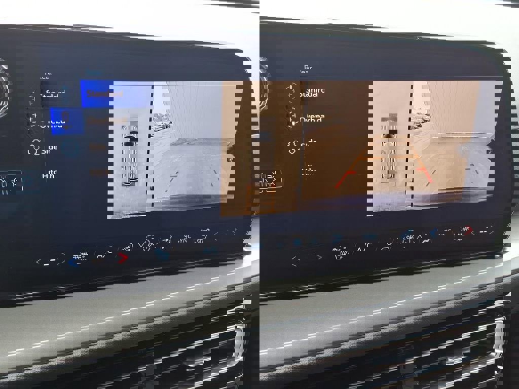 New 2026 Chevrolet Traverse LT w/ Driver Confidence Package AWD/4WD image 23