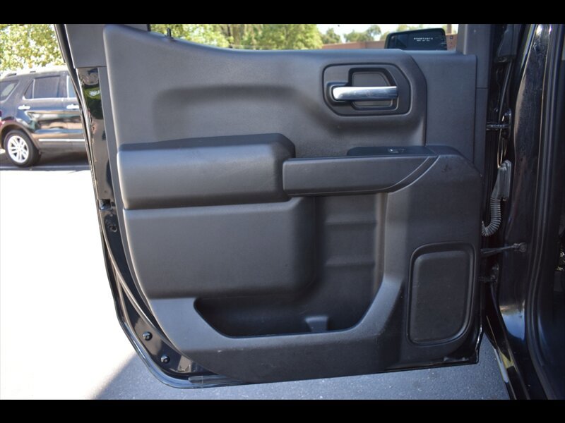 Used 2022 Chevrolet Silverado 1500 Custom w/ Safety Confidence Package AWD/4WD image 21