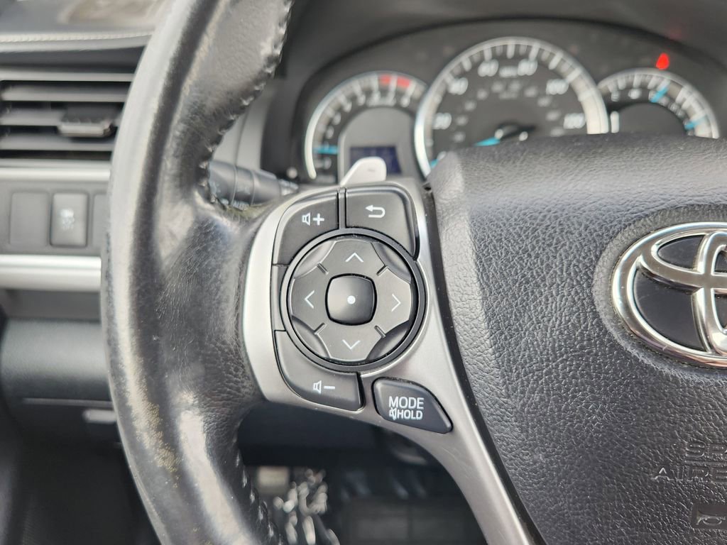 Used 2014 Toyota Camry SE FWD image 17